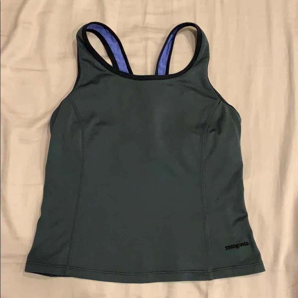 Patagonia cropped sports tank top